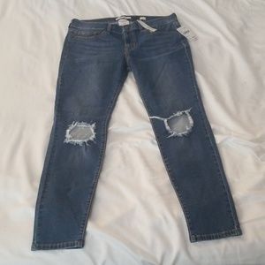 Skinny ripped jeans